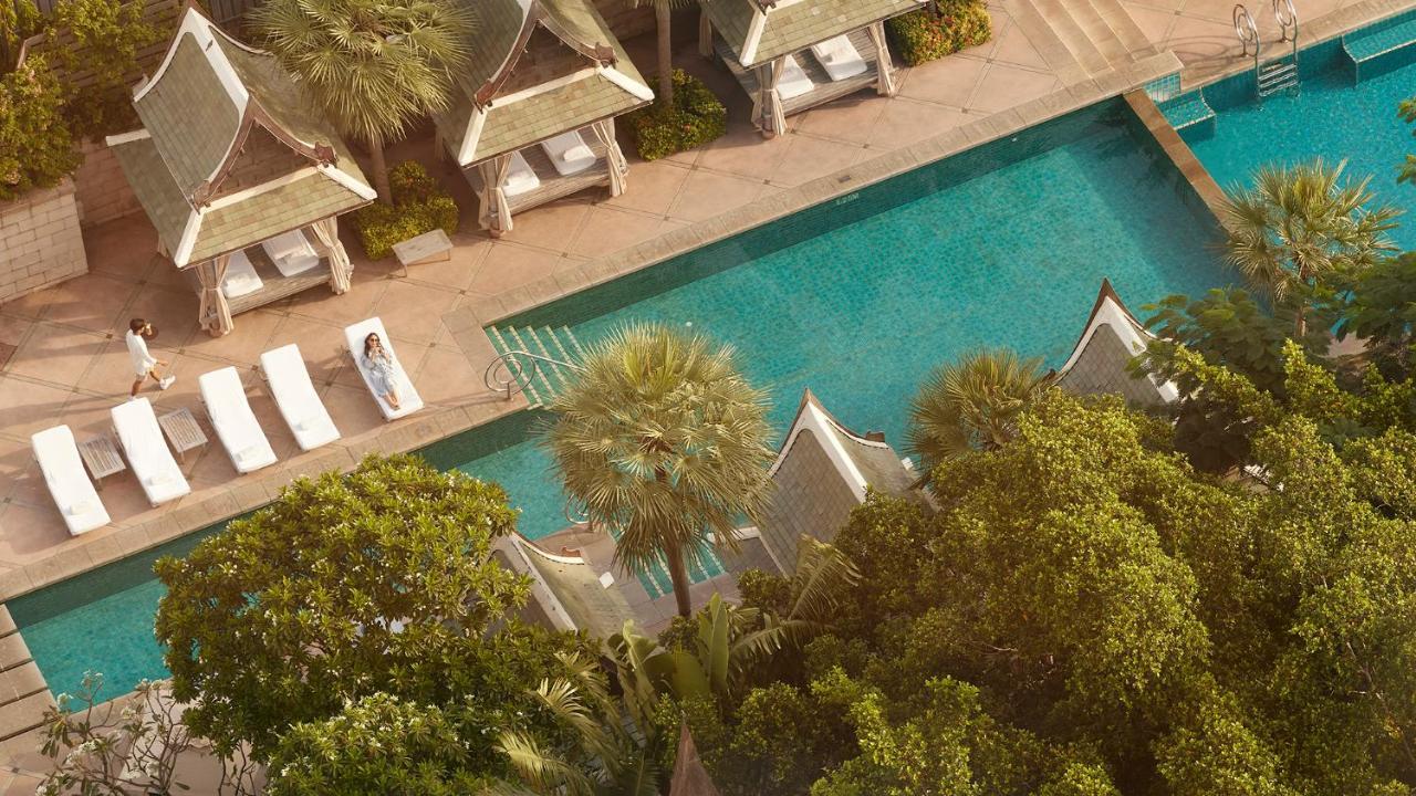 فندق ذا بينينسولا بانكوك المظهر الخارجي الصورة The swimming pool at the hotel