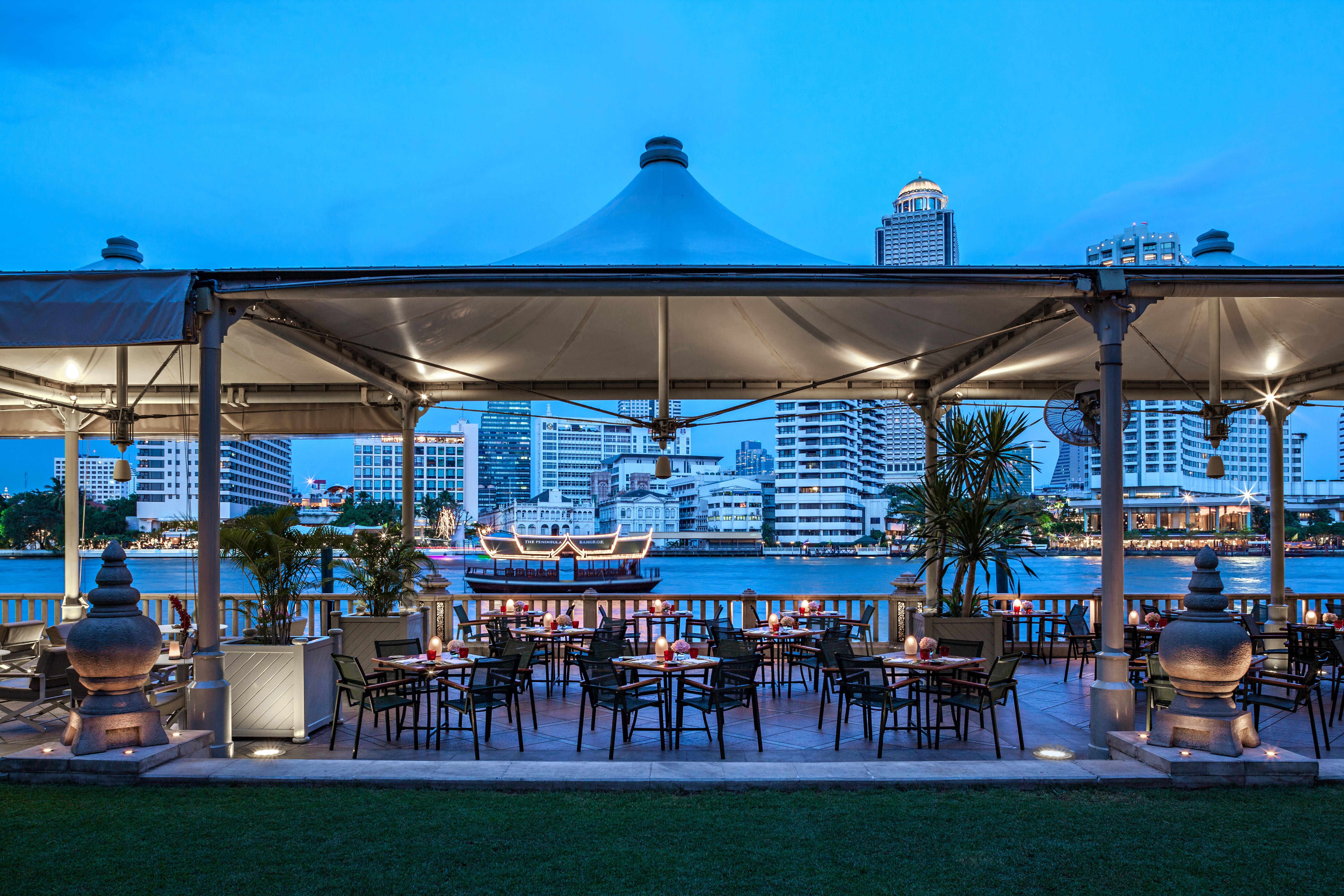 فندق ذا بينينسولا بانكوك المظهر الخارجي الصورة The Deck at U Sathorn